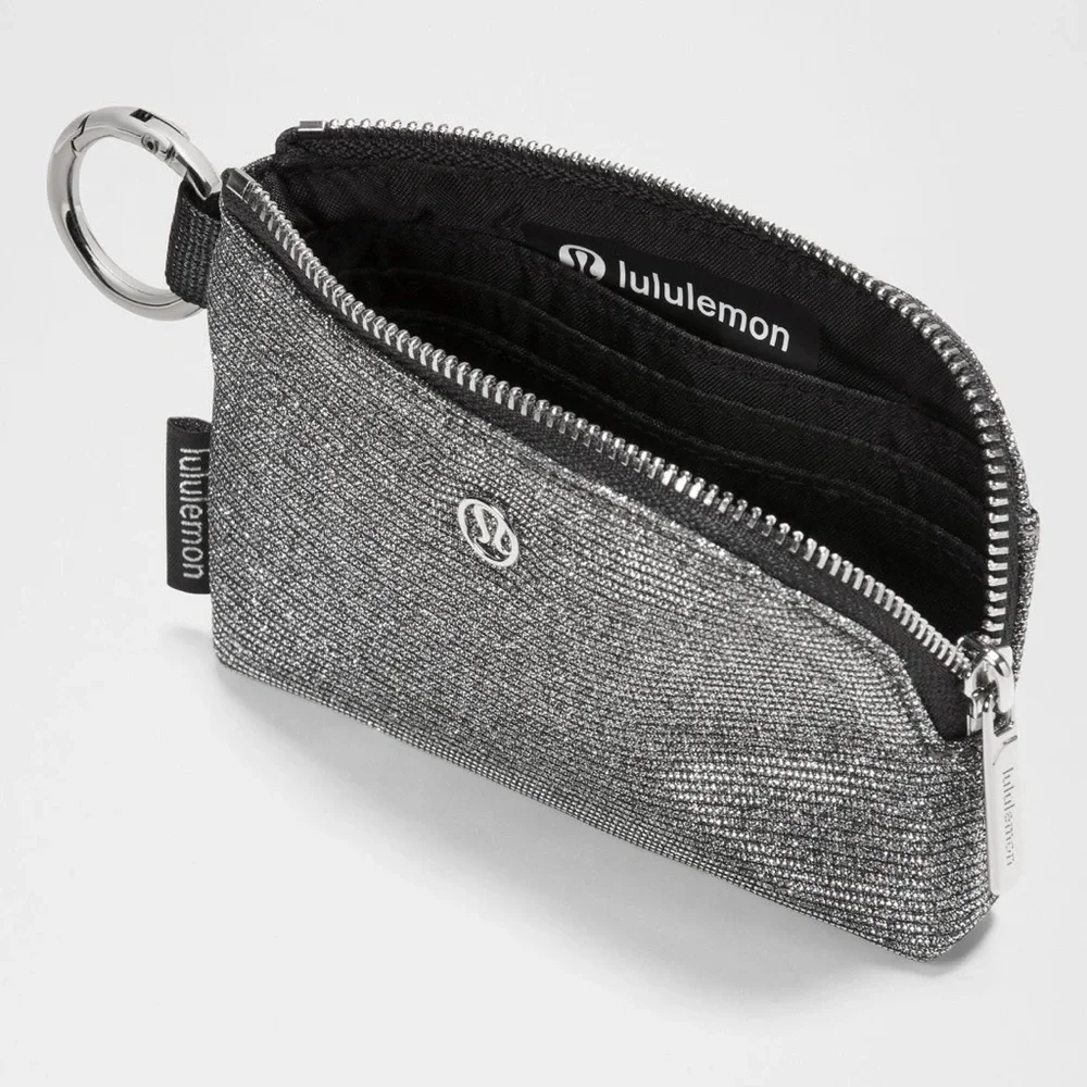 🩶🍋Lululemon Clippable Card Pouch Glitter Dark Silver/Graphite Grey/Silver